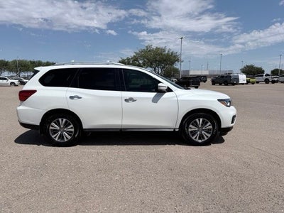 2020 Nissan Pathfinder SL