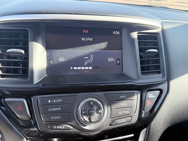 2019 Nissan Pathfinder SV