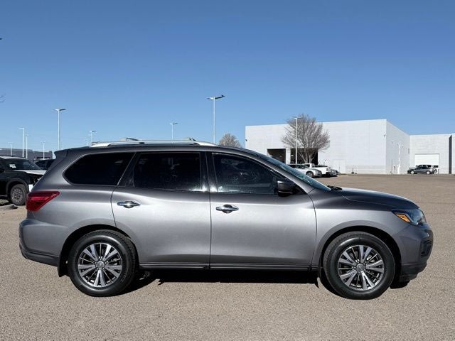 2019 Nissan Pathfinder SV