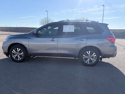 2019 Nissan Pathfinder SV