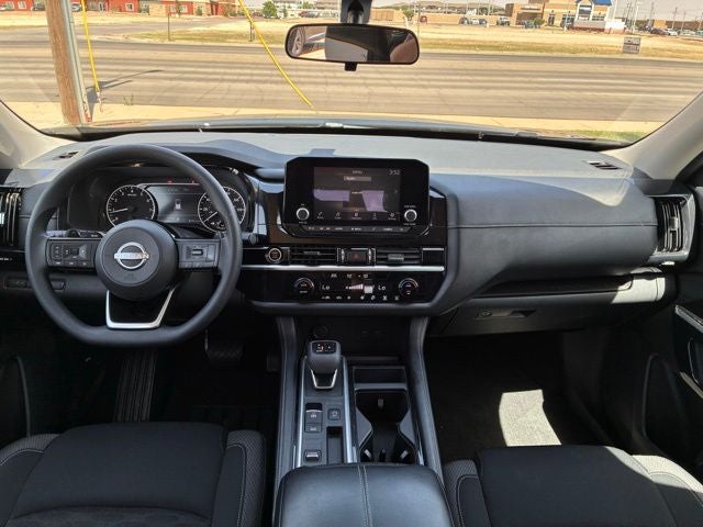 2022 Nissan Pathfinder S
