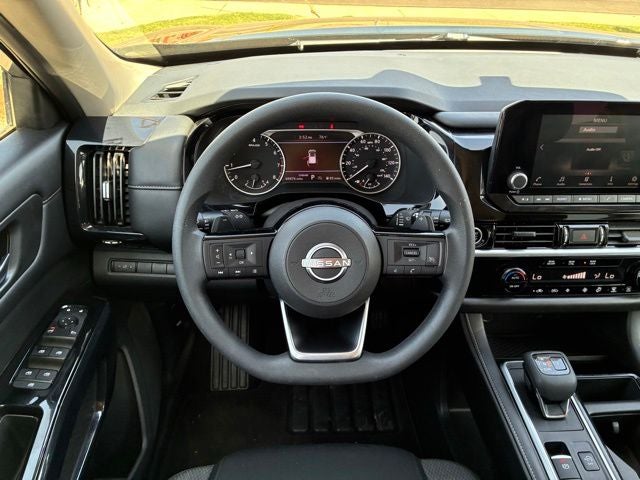 2022 Nissan Pathfinder S