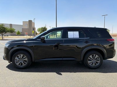 2022 Nissan Pathfinder S