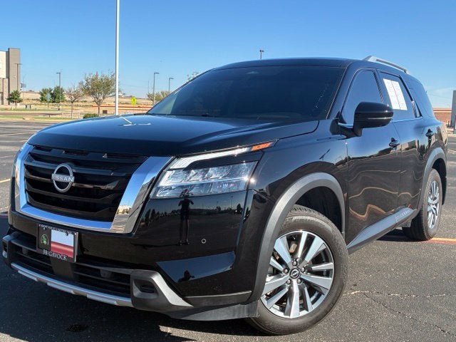 2024 Nissan Pathfinder SL