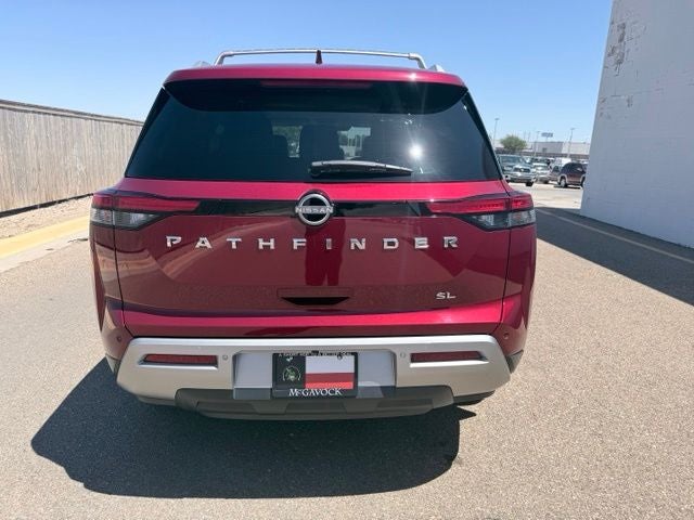 2023 Nissan Pathfinder SL