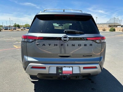 2023 Nissan Pathfinder Platinum