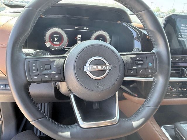 2023 Nissan Pathfinder Platinum