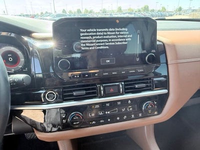 2023 Nissan Pathfinder Platinum