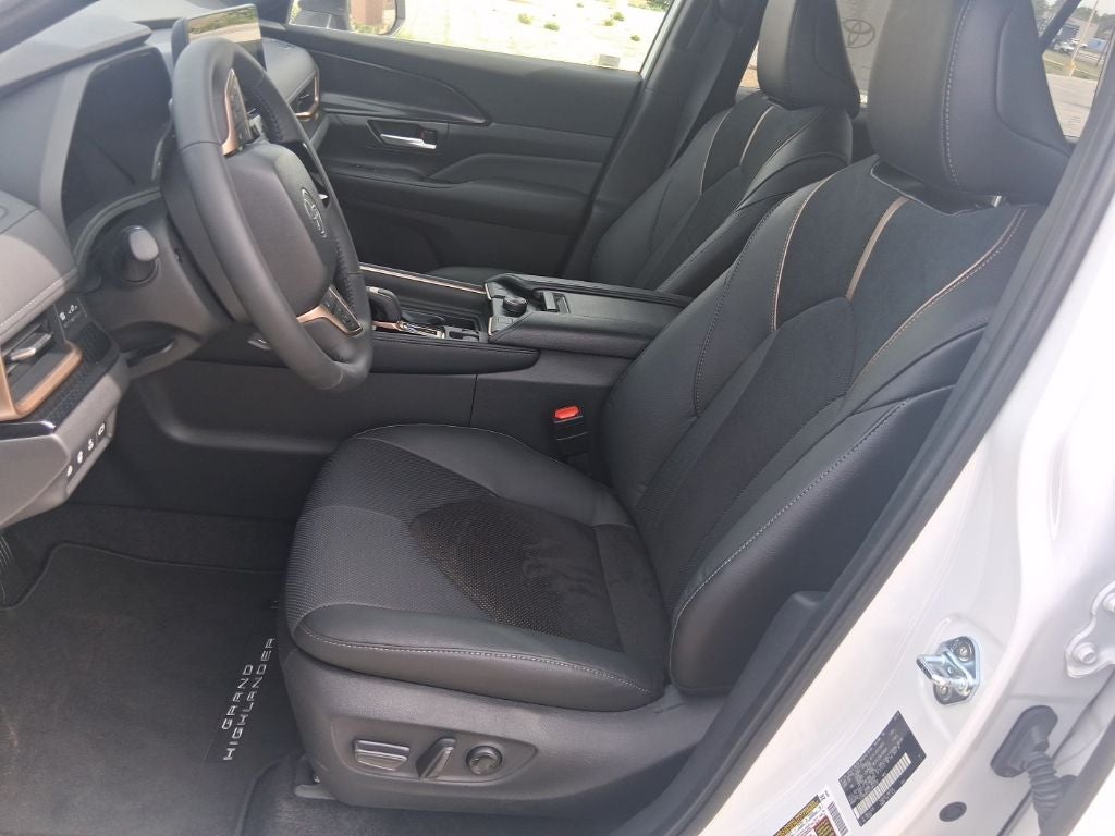 2026 Toyota Grand Highlander Hybrid Hybrid MAX Limited