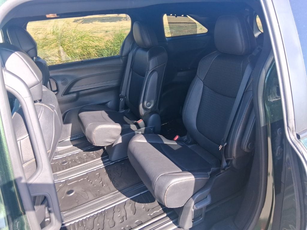 2026 Toyota Sienna Woodland Edition 7 Passenger