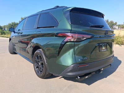 2026 Toyota Sienna Woodland Edition 7 Passenger