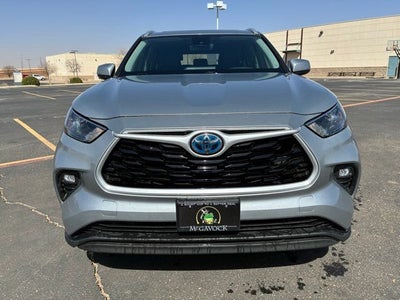 2022 Toyota Highlander Hybrid XLE