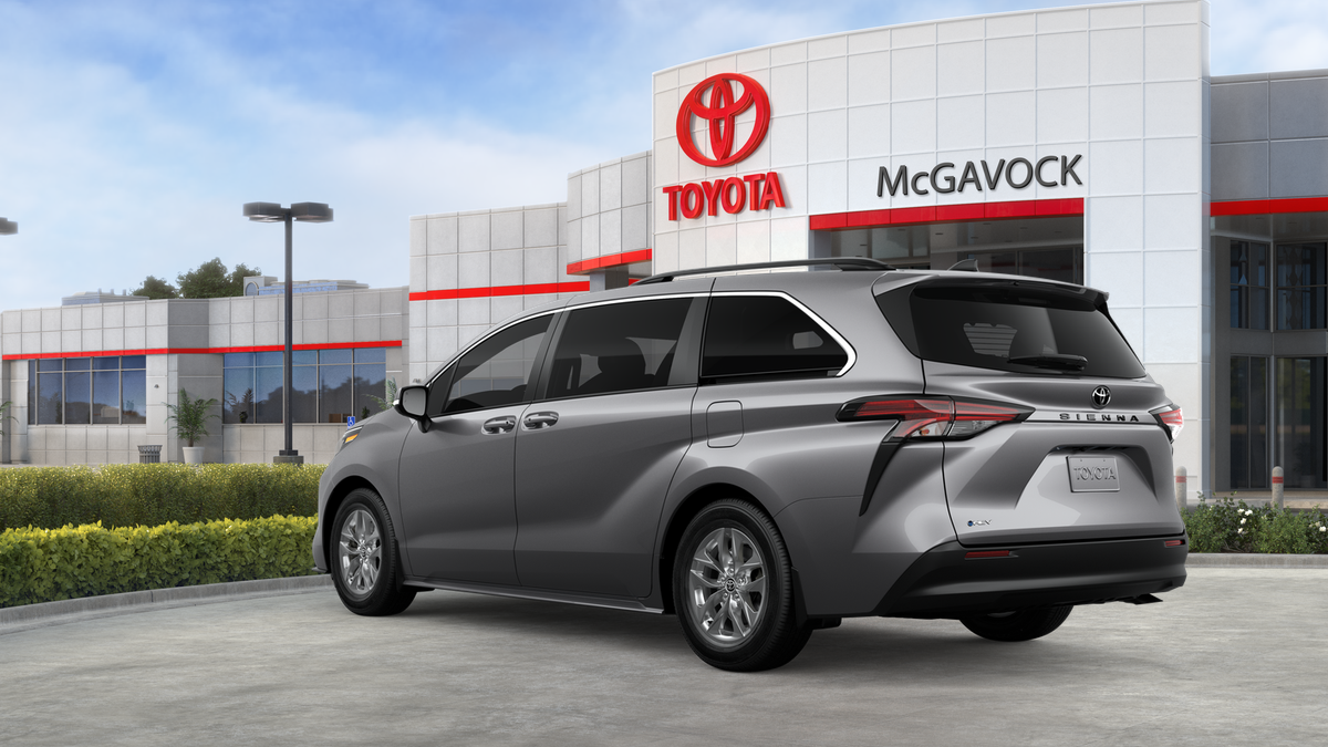 2026 Toyota Sienna LE