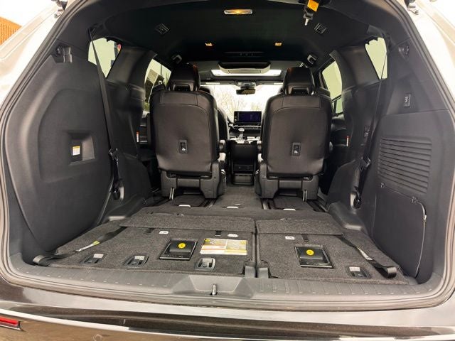 2025 Toyota SIENNA LTD AWD Limited 7 Passenger