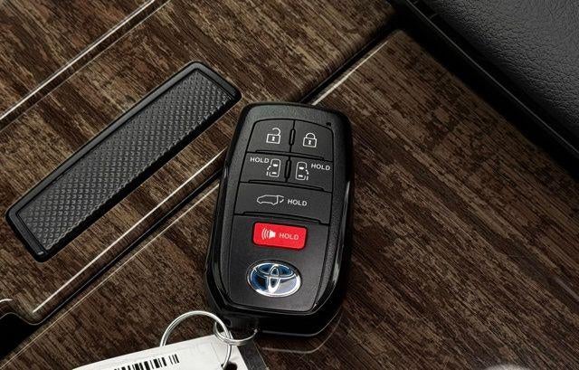 2025 Toyota SIENNA LTD AWD Limited 7 Passenger