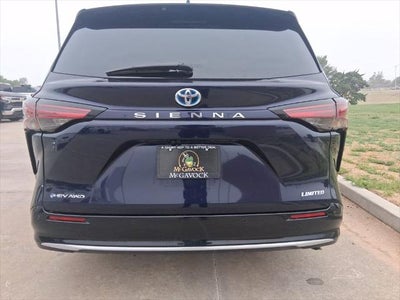 2025 Toyota Sienna Limited 7 Passenger