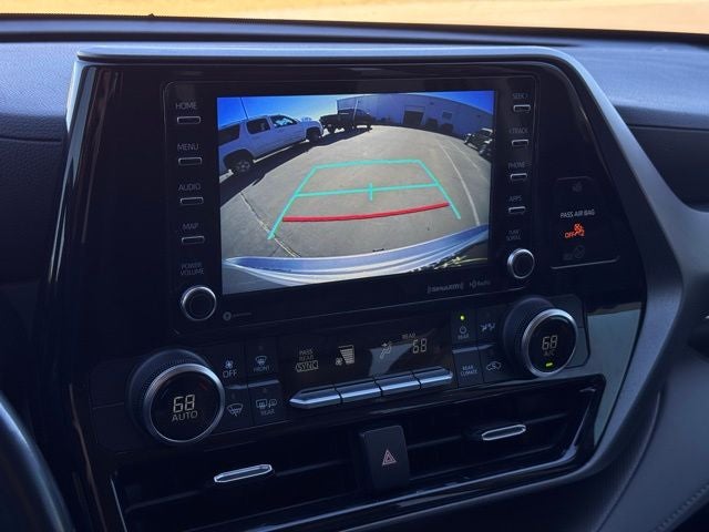 2022 Toyota HIGHLANDER LE