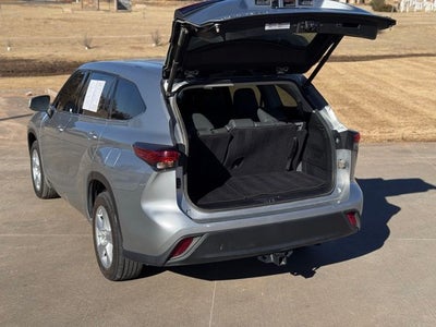 2022 Toyota HIGHLANDER LE