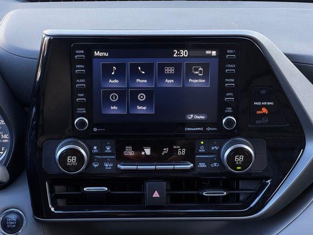 2022 Toyota HIGHLANDER LE