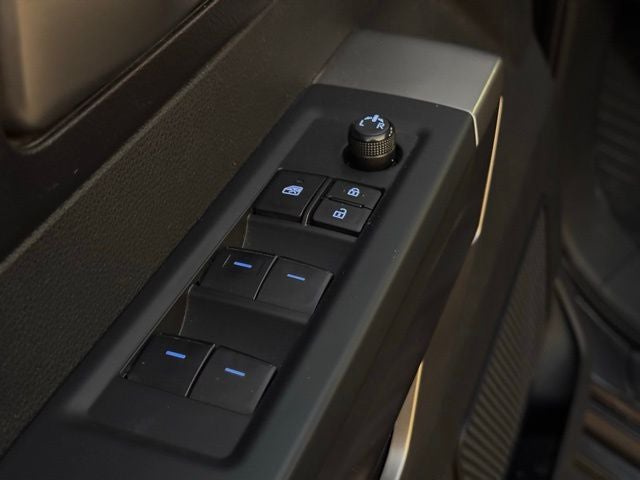 2023 Toyota TUNDRA 4X4 SR5