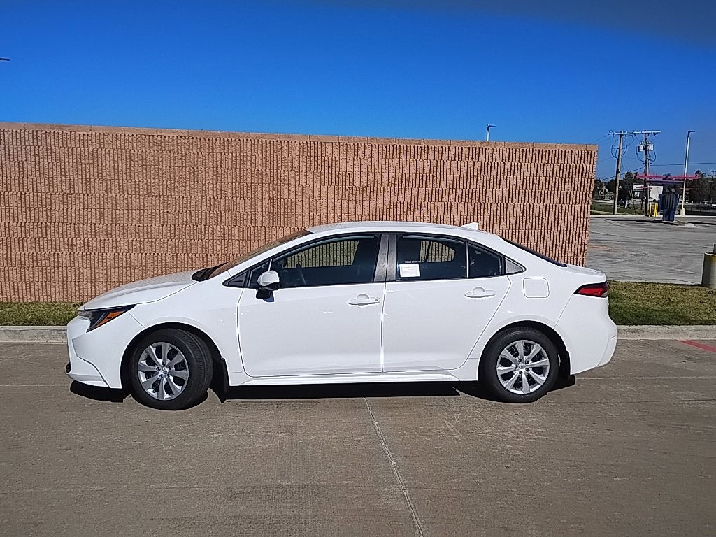 2027 Toyota Corolla LE