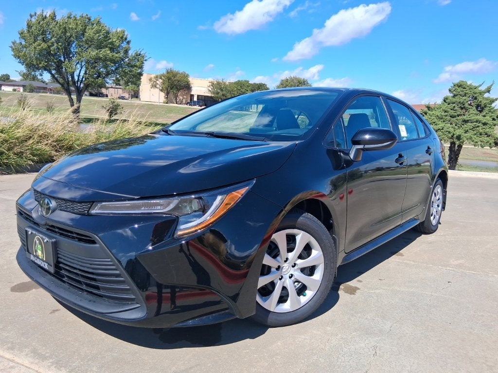 2027 Toyota Corolla LE