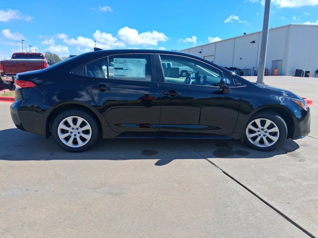 2027 Toyota Corolla LE