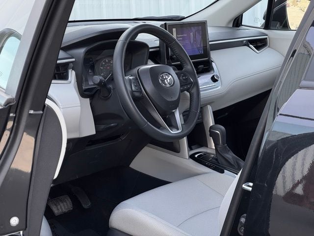 2025 Toyota Corolla Cross LE