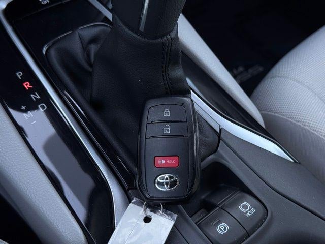 2025 Toyota Corolla Cross LE