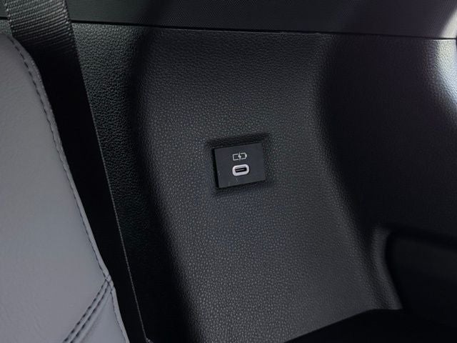 2025 Toyota SEQUOIA 4WD SR5