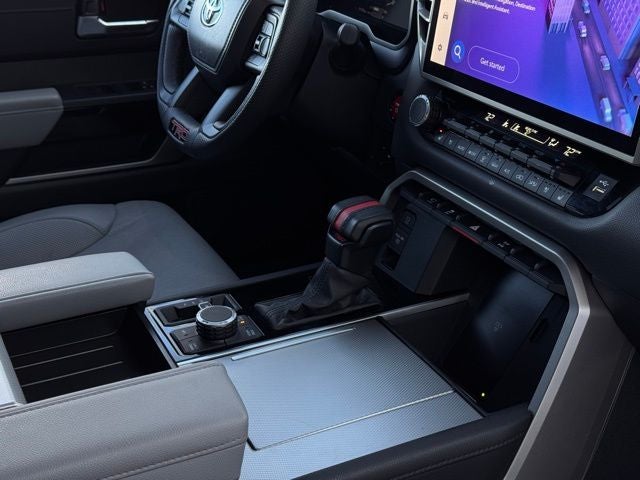 2025 Toyota SEQUOIA 4WD SR5