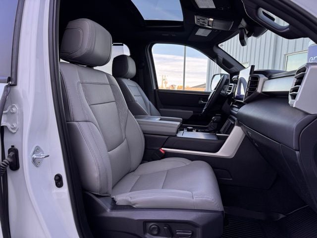 2025 Toyota SEQUOIA 4WD SR5