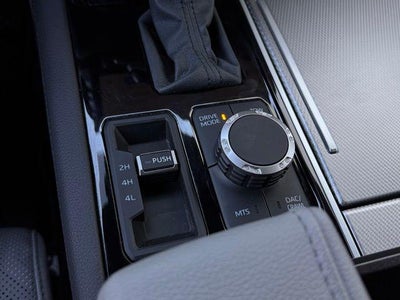 2025 Toyota SEQUOIA 4WD SR5