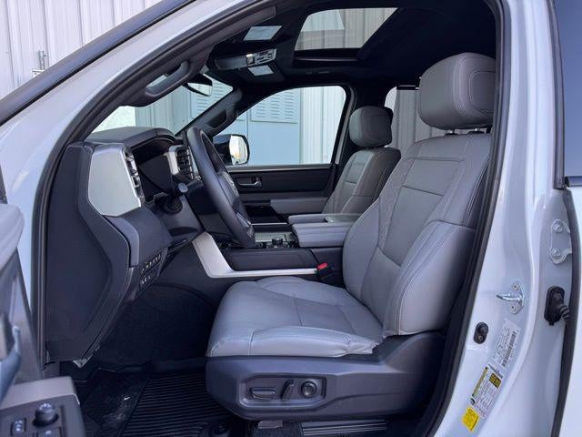 2025 Toyota SEQUOIA 4WD SR5