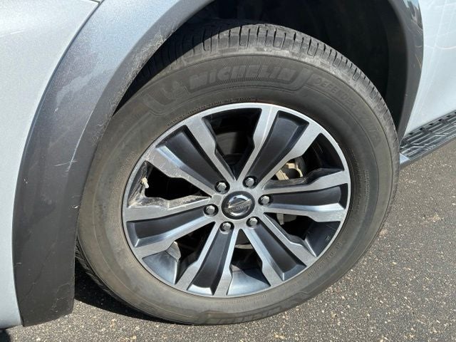 2017 Nissan Armada SL