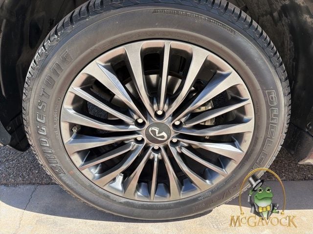 2023 INFINITI QX80 Premium Select