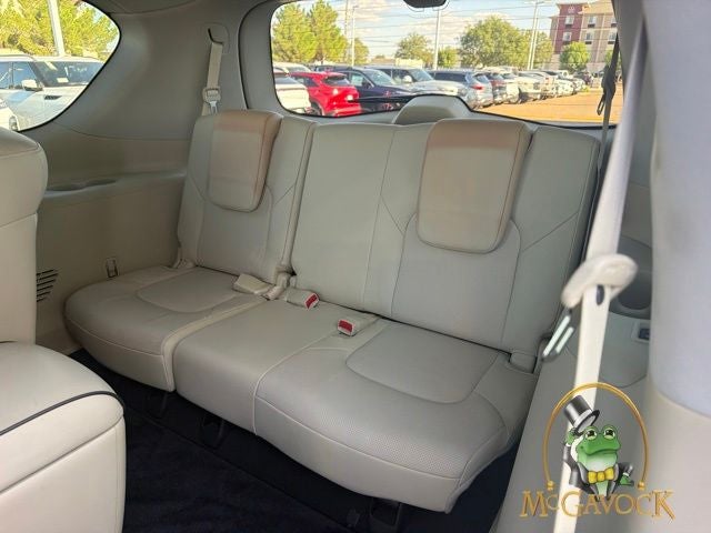 2021 INFINITI QX80 LUXE