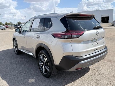 2022 Nissan Rogue SL