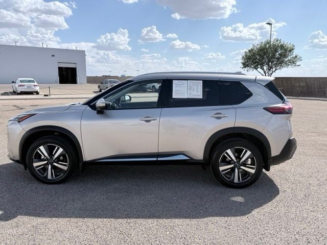 2022 Nissan Rogue SL