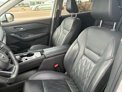 2022 Nissan Rogue Platinum