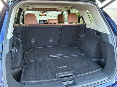2025 Nissan Rogue Platinum