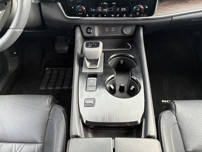 2024 Nissan Rogue Platinum