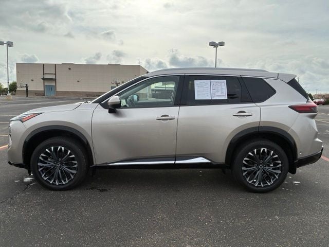 2024 Nissan Rogue Platinum