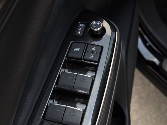 2026 Toyota Toyota Crown Nightshade