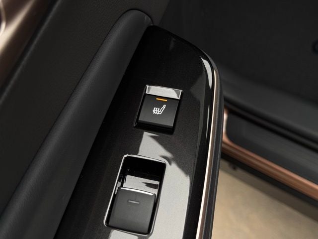 2025 Toyota Toyota Crown Signia Limited