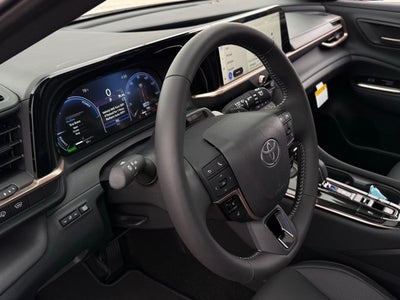 2025 Toyota Toyota Crown Signia Limited