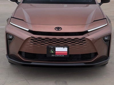 2025 Toyota Toyota Crown Signia Limited