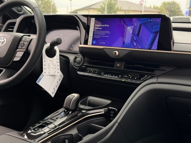 2025 Toyota Toyota Crown Signia Limited