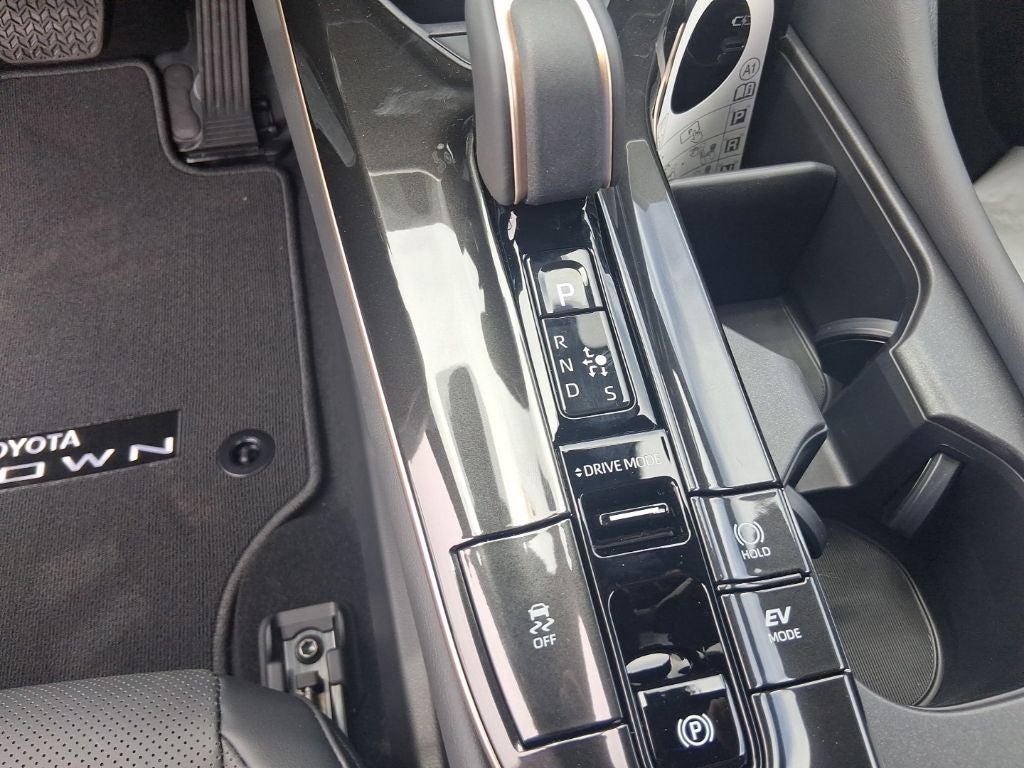 2026 Toyota Toyota Crown Signia Limited