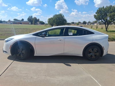 2027 Toyota Prius LE